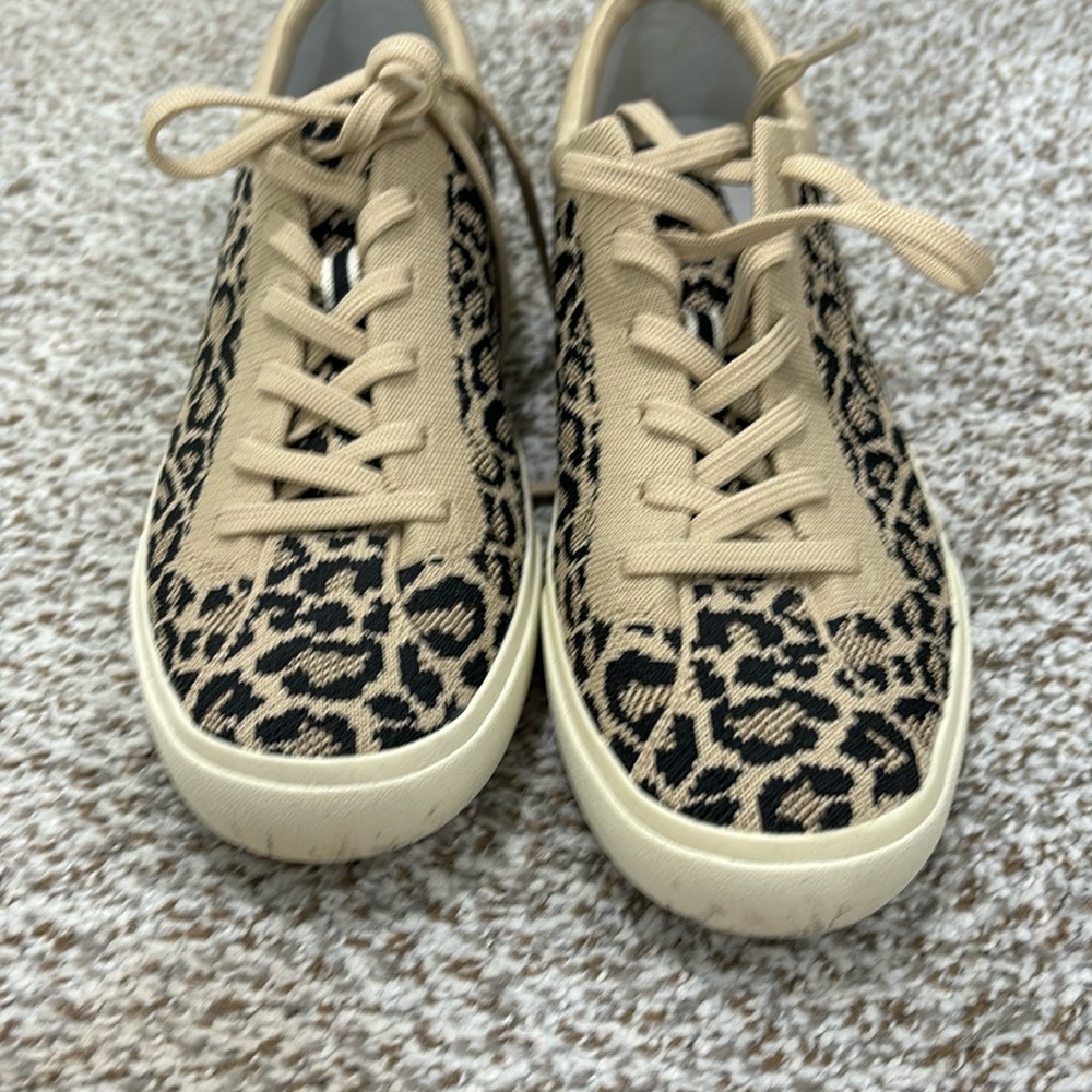 Womens 8.5 Good condition Rothy’s